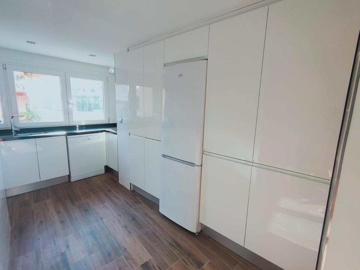 Beautiful Apartment In Third Line Beach Boliches Fuengirola Exterior photo