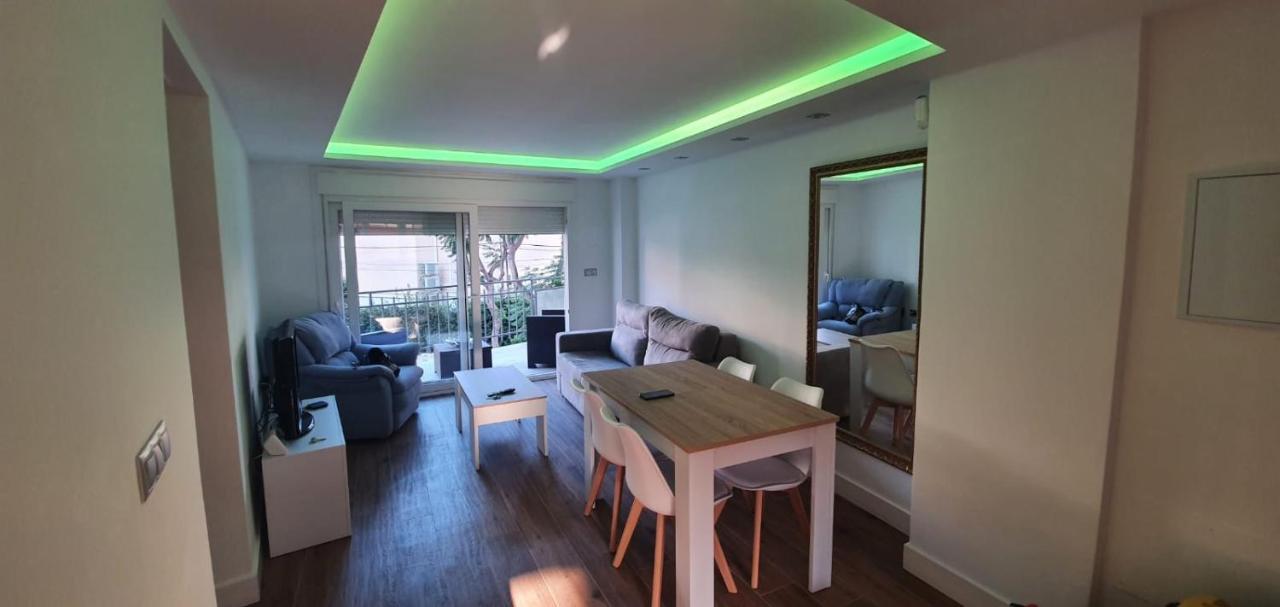 Beautiful Apartment In Third Line Beach Boliches Fuengirola Exterior photo