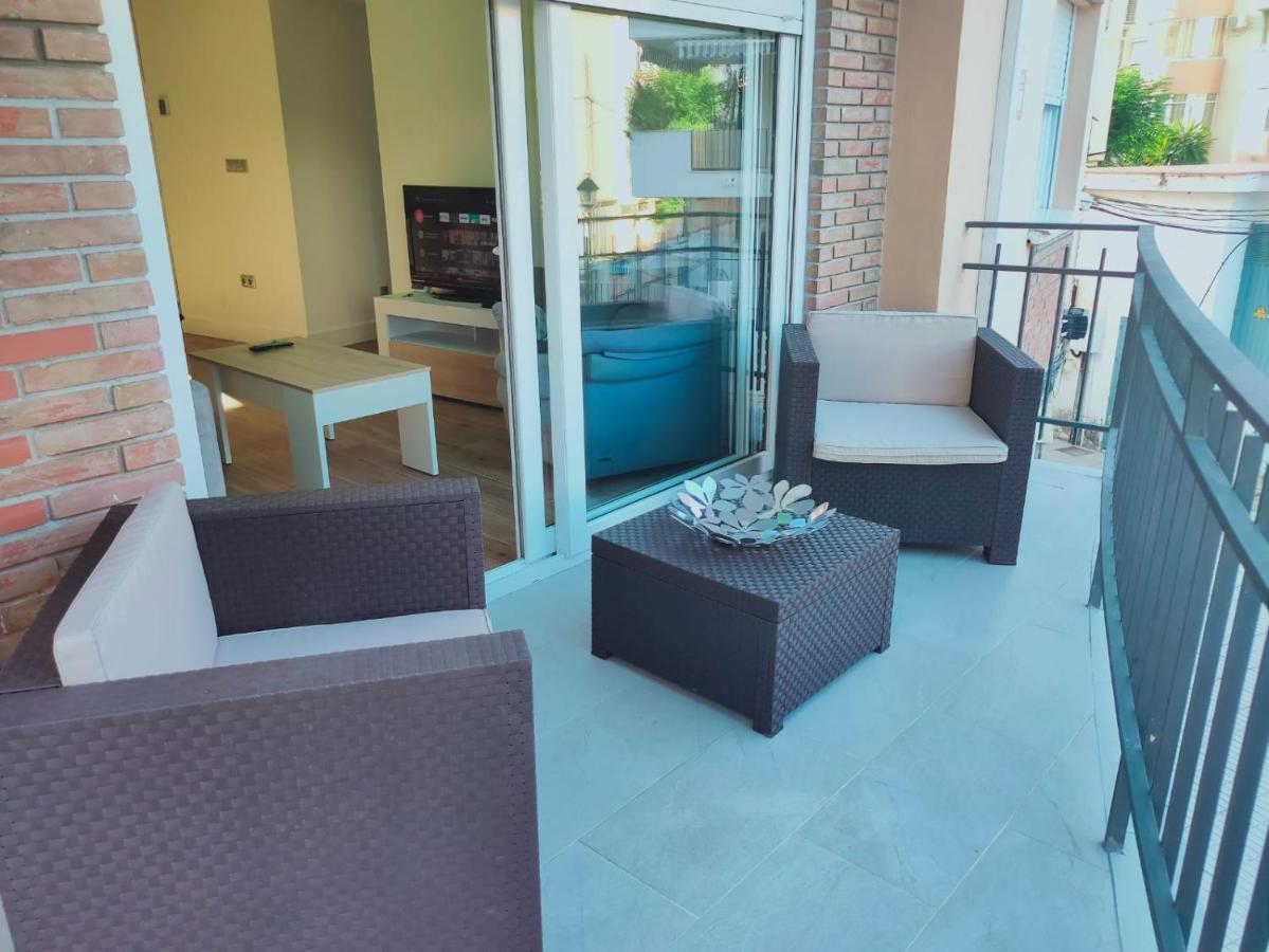 Beautiful Apartment In Third Line Beach Boliches Fuengirola Exterior photo