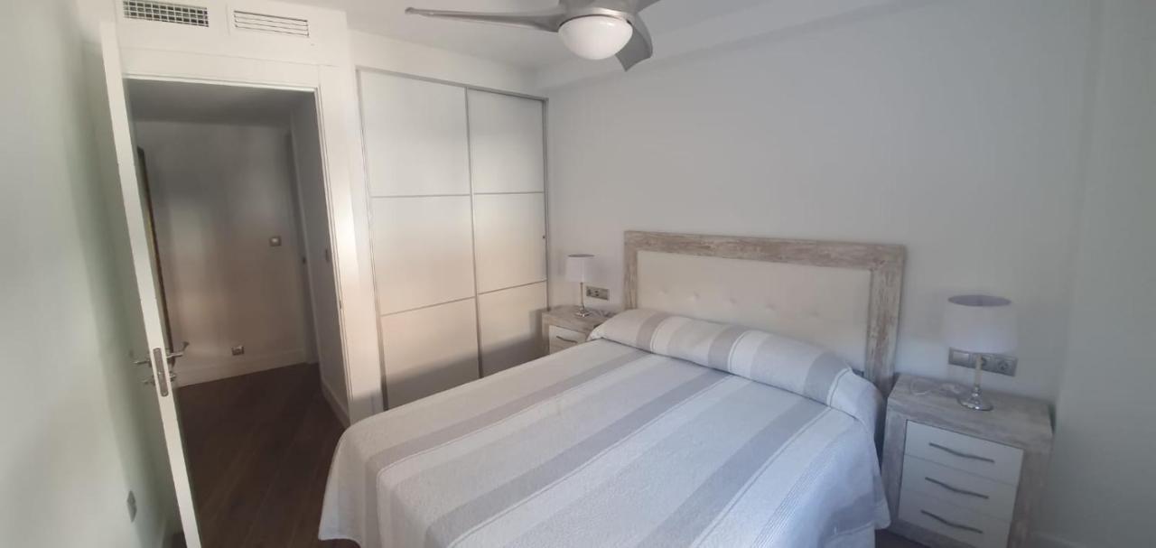Beautiful Apartment In Third Line Beach Boliches Fuengirola Exterior photo