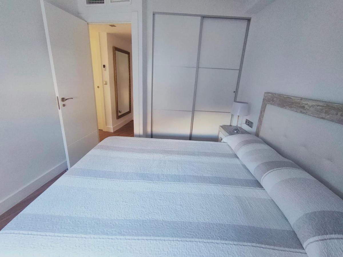 Beautiful Apartment In Third Line Beach Boliches Fuengirola Exterior photo